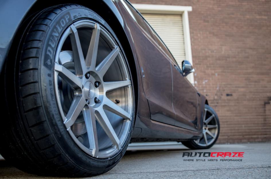 TESLA MODEL S ESQUIRE TITANIUM GREY